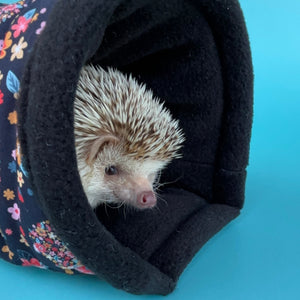 Flower hedgehogs full cage set. Corner house, snuggle sack, tunnel cage set.