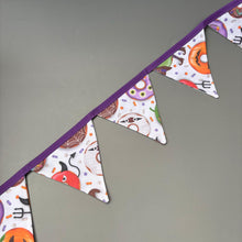 Load image into Gallery viewer, Halloween donuts miniature bunting. Viv decorations. Cage decorations.