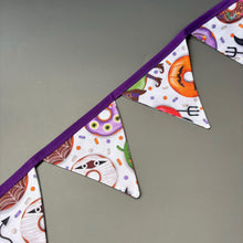 Load image into Gallery viewer, Halloween donuts miniature bunting. Viv decorations. Cage decorations.