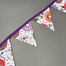 Load image into Gallery viewer, Halloween donuts miniature bunting. Viv decorations. Cage decorations.