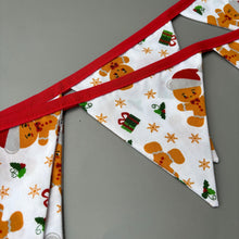 Load image into Gallery viewer, Christmas gingerbread man miniature bunting. Viv decorations. Cage decorations.