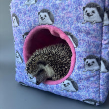 Load image into Gallery viewer, Happy Quills cosy cube house. Hedgehog padded fleece lined house.