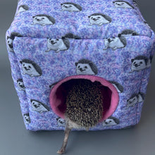 Load image into Gallery viewer, Happy Quills cosy cube house. Hedgehog padded fleece lined house.