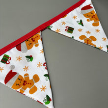 Load image into Gallery viewer, Christmas gingerbread man miniature bunting. Viv decorations. Cage decorations.