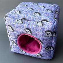 Load image into Gallery viewer, Happy Quills cosy cube house. Hedgehog padded fleece lined house.